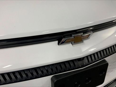 Used 2025 Chevrolet Equinox EV LT w/ Convenience Package image 27