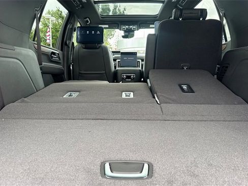 New 2026 GMC Yukon Denali w/ Denali Reserve Package image 16
