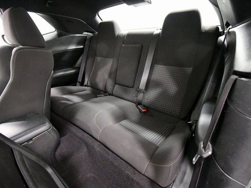 Used 2022 Dodge Challenger GT image 13