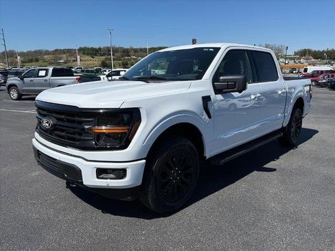 Certified 2024 Ford Expedition Max XLT image 4