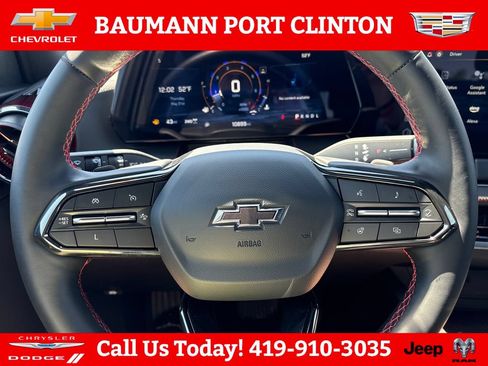 Used 2025 Chevrolet Equinox RS w/ Safety and Technology Package AWD/4WD image 17
