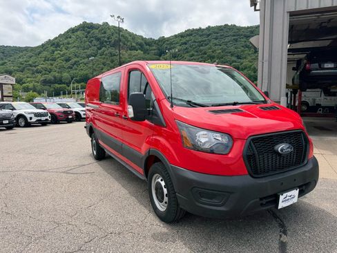Used 2025 Ford Transit 250 Low Roof RWD image 3