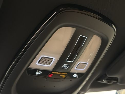 Used 2025 Volvo XC90 T8 Ultra w/ Protection Package Premier image 21