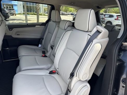 New 2026 Honda Odyssey Touring image 23