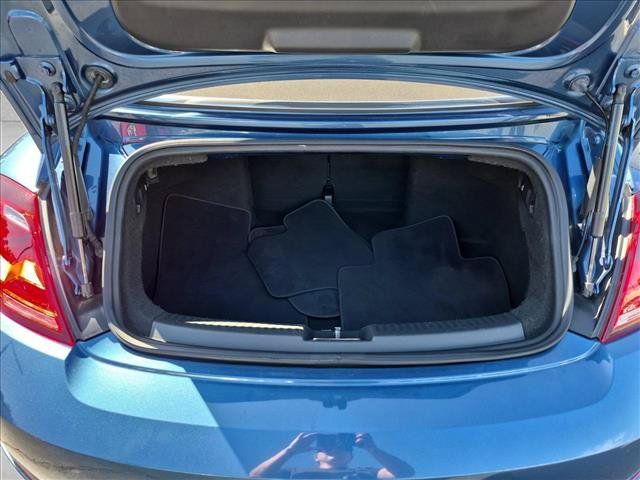 Used 2018 Volkswagen Beetle 2.0T FWD image 6