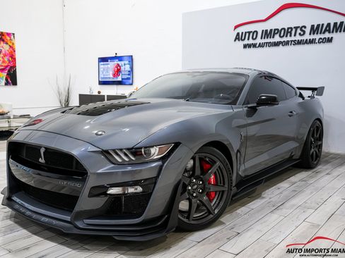 Used 2021 Ford Mustang Shelby GT500 w/ Carbon Fiber Track Pack RWD image 1