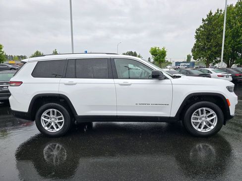 Used 2023 Jeep Grand Cherokee L Laredo w/ Luxury Tech Group I AWD/4WD image 9