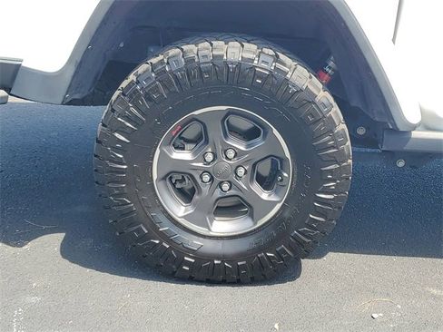 Used 2020 Jeep Gladiator Rubicon image 7