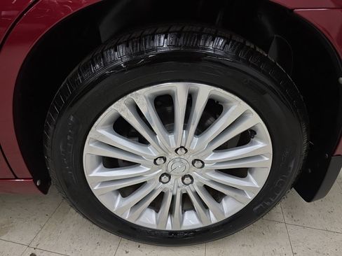 Used 2013 Chrysler 300 AWD w/ Driver Convenience Group image 38