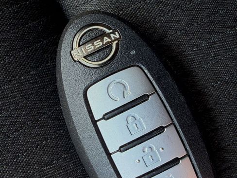 Used 2025 Nissan Altima 2.5 SV FWD image 24