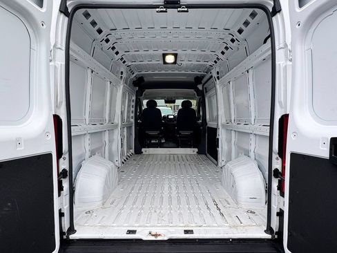 Used 2025 RAM ProMaster 3500 w/ Convenience Group FWD image 16