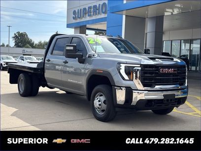 Used 2024 GMC Sierra 3500 Pro w/ Convenience Package