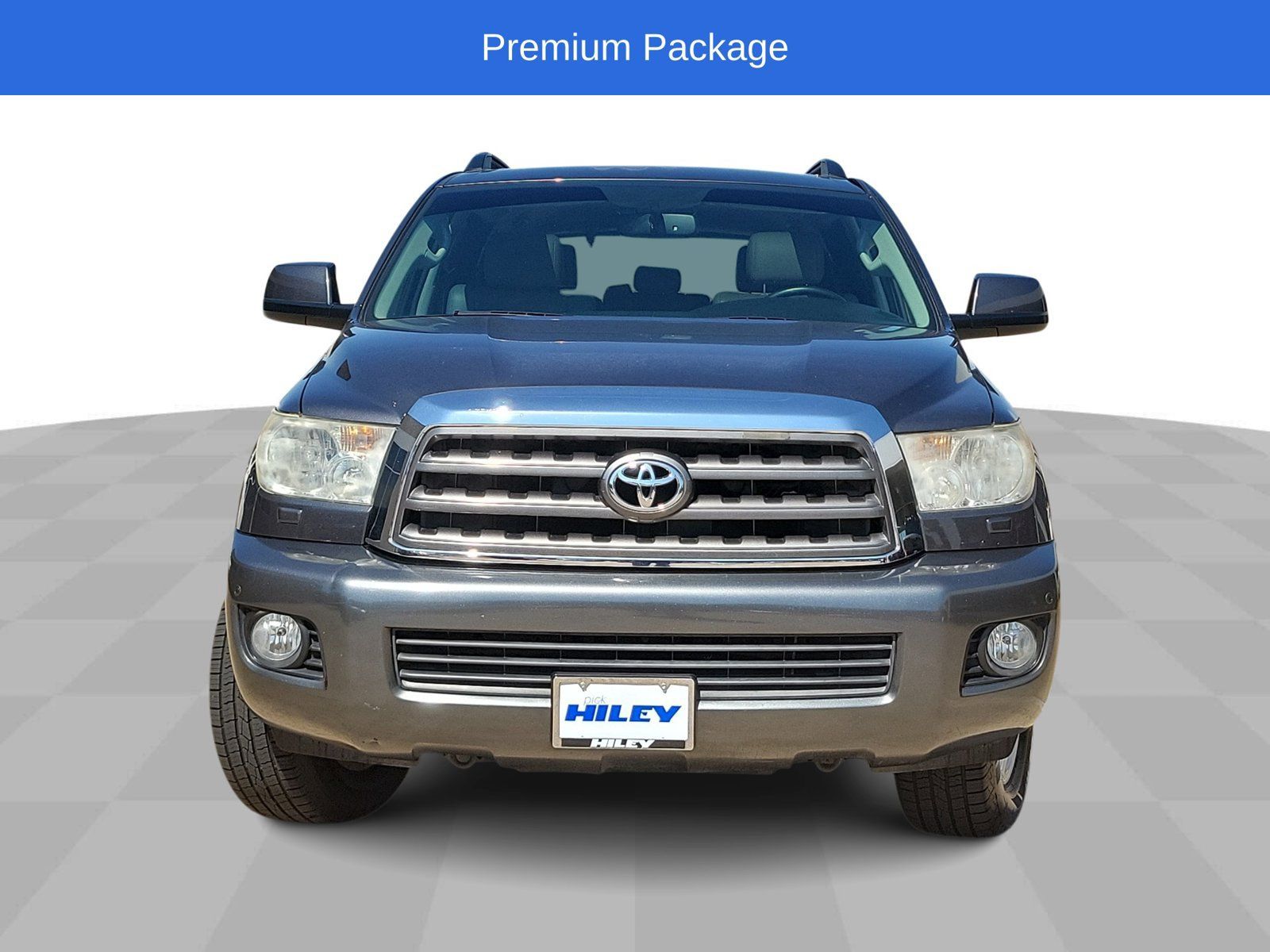 Used 2017 Toyota Sequoia SR5 w/ Premium Package RWD image 3