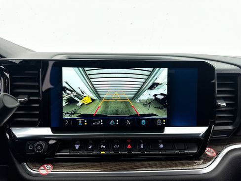 Used 2025 Chevrolet Silverado 3500 LT w/ Safety Package image 10