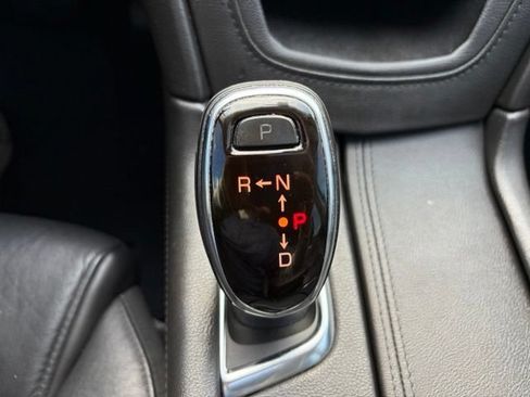 Used 2018 Cadillac XT5 Luxury FWD image 25