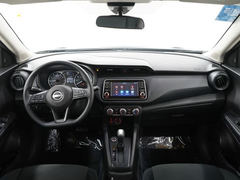 Used 2024 Nissan Kicks S image 13