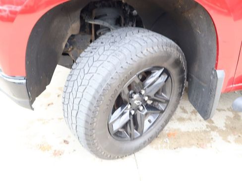 Used 2021 Chevrolet Silverado 1500 LT Trail Boss w/ Convenience Package II image 44