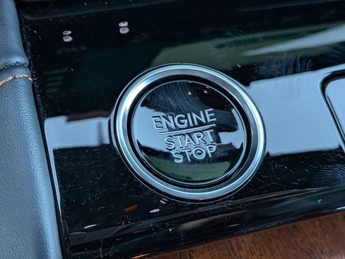 Certified 2025 Lincoln Navigator L Black Label image 35