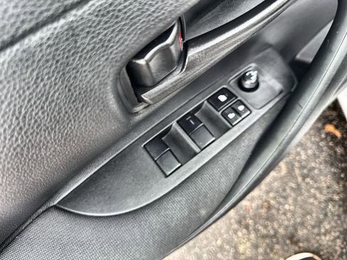 Used 2022 Toyota Corolla LE image 22