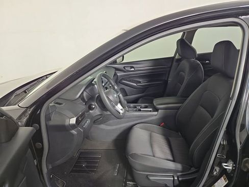 Used 2022 Nissan Altima 2.5 S FWD image 13