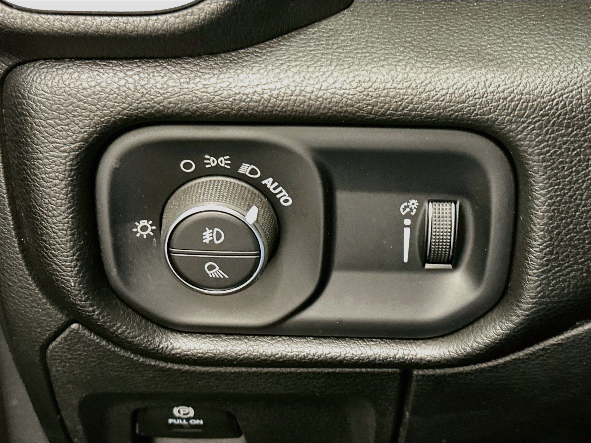 Used 2023 RAM 1500 Big Horn AWD/4WD image 17