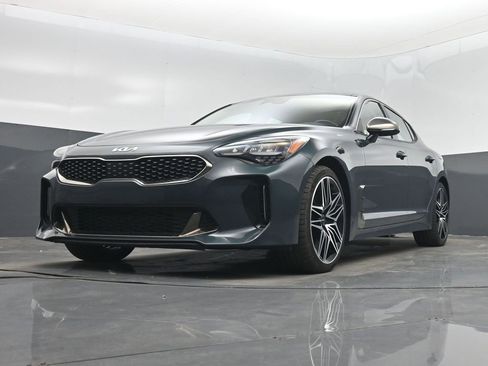 Certified 2022 Kia Stinger GT1 image 43