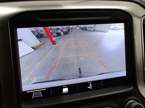 Used 2019 Chevrolet Silverado 1500 LT Trail Boss image 8