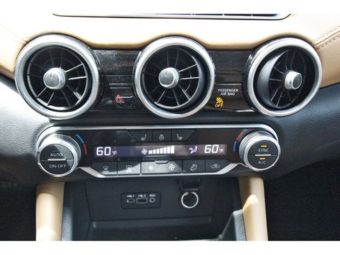 Used 2023 Nissan Sentra SV w/ SV Premium Package FWD image 26