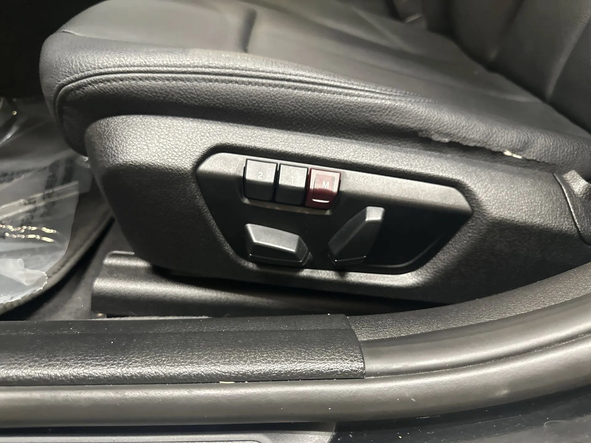 Used 2014 BMW 320i Sedan RWD image 14