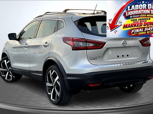 Used 2022 Nissan Rogue Sport SL AWD/4WD image 4
