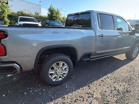 New 2026 Chevrolet Silverado 2500 High Country w/ High Country Premium Package AWD/4WD image 7