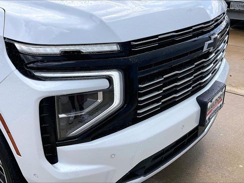 Used 2026 Chevrolet Tahoe High Country AWD/4WD image 35