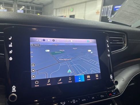 Used 2024 Jeep Wagoneer L Series II w/ Flexible Seating Group image 38