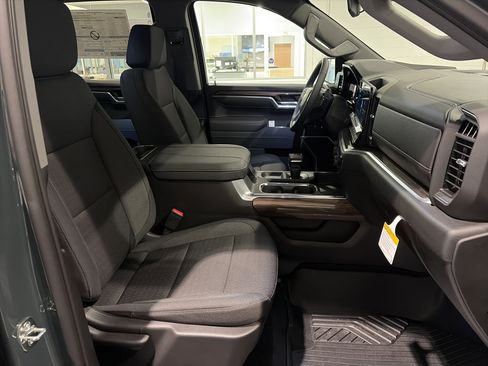 New 2026 Chevrolet Silverado 1500 LT image 14