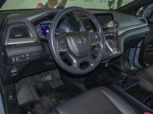 Used 2023 Honda Odyssey Sport image 5