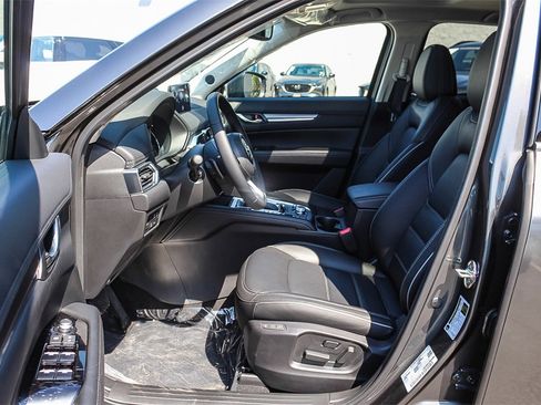 New 2025 MAZDA CX-5 AWD 2.5 S w/ Premium Plus Pkg image 17