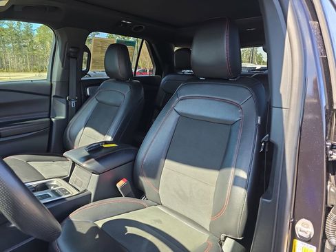 Used 2022 Ford Explorer ST-Line w/ Class IV Trailer Tow Package image 20