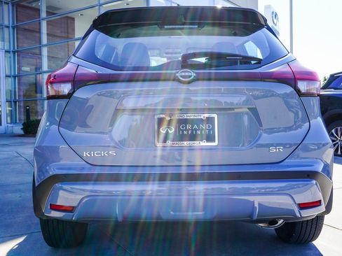 Used 2024 Nissan Kicks SR w/ SR Premium Package image 10