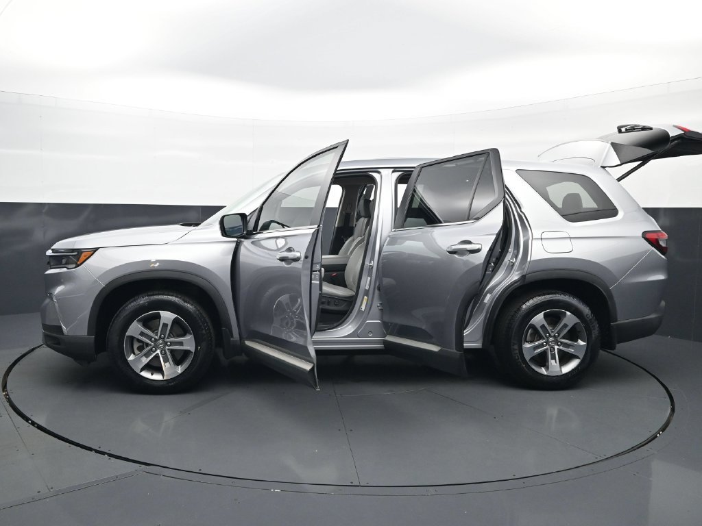 Used 2025 Honda Pilot EX-L image 62