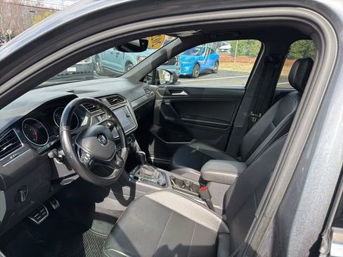 Used 2021 Volkswagen Tiguan SE R-Line image 11