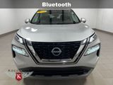Used 2022 Nissan Rogue SV image 2