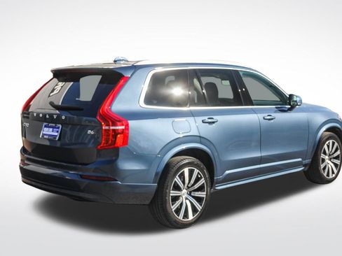 Used 2023 Volvo XC90 B6 Core w/ Climate Package image 11