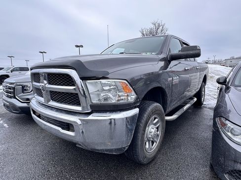 Used 2018 RAM 2500 SLT image 2