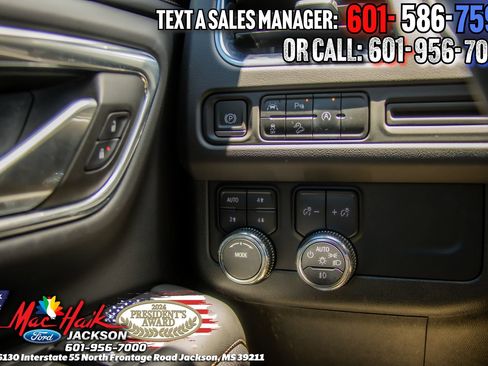 Used 2023 GMC Yukon AT4 AWD/4WD image 24