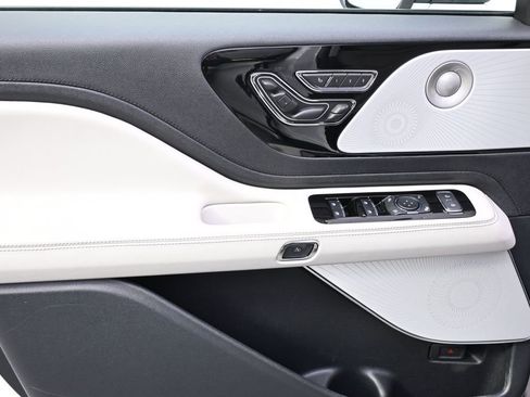 New 2026 Lincoln Aviator Reserve image 23