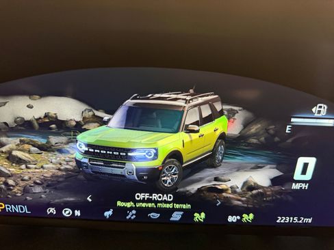 Used 2025 Ford Bronco Sport Outer Banks w/ Outer Banks Tech Package+ AWD/4WD image 38