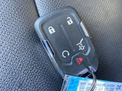 Certified 2024 GMC Terrain SLT image 24