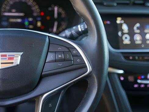 Used 2018 Cadillac XT5 Luxury image 13