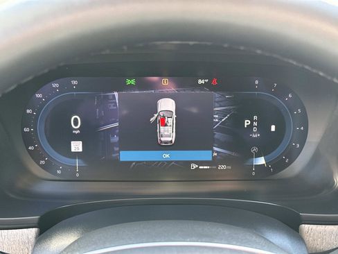 Certified 2024 Volvo V90 B6 Cross Country Plus w/ Climate Package image 10