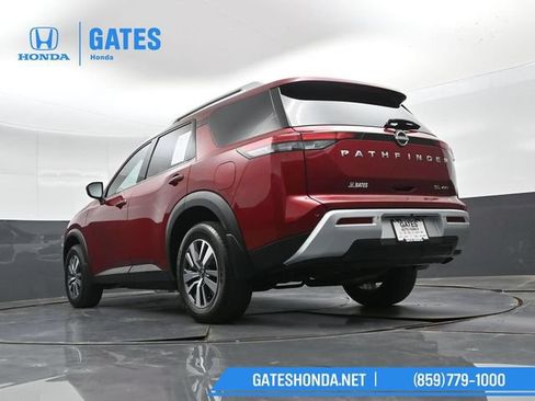 Used 2023 Nissan Pathfinder SL AWD/4WD image 46